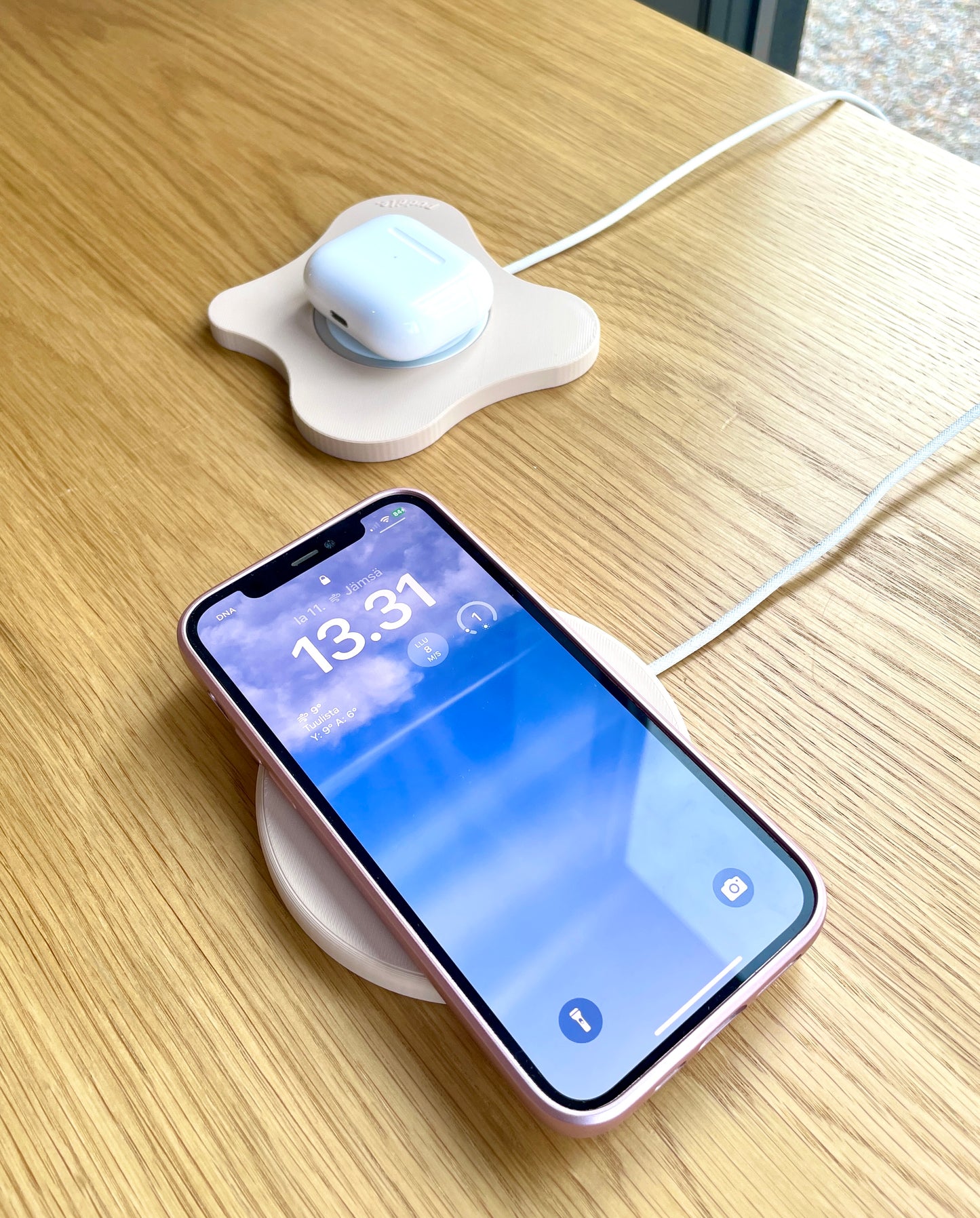 Minimalistiset Puddle MagSafe alustat